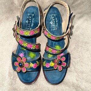 L'Artiste Spring Step Hayride Blue Multi Leather Floral Sandals 41 US 9.5-10